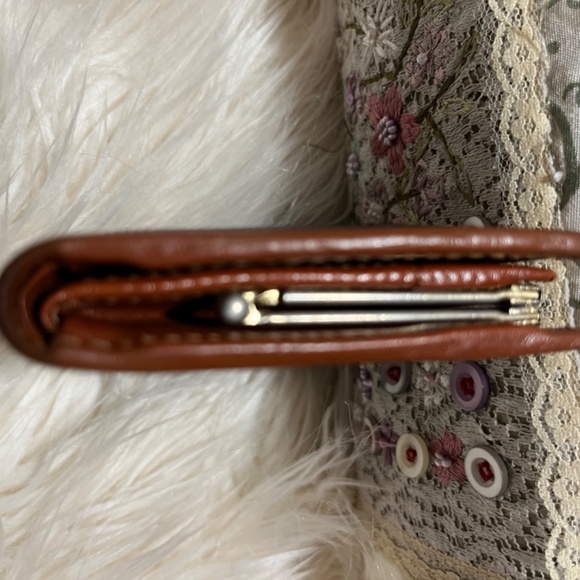 Wallet - Picture 6 of 8